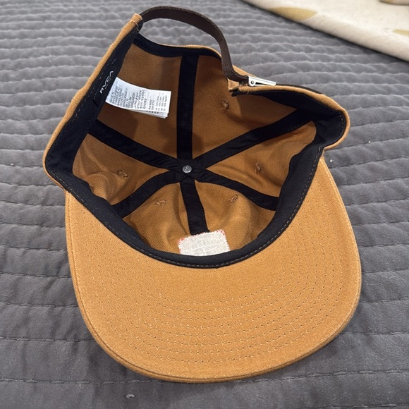 Hat - Picture 2 of 3